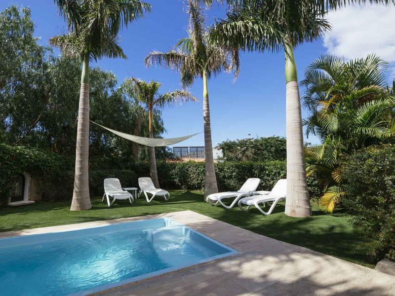 Villa con 3 habitaciones, 3 baños, cocina totalmente equipada