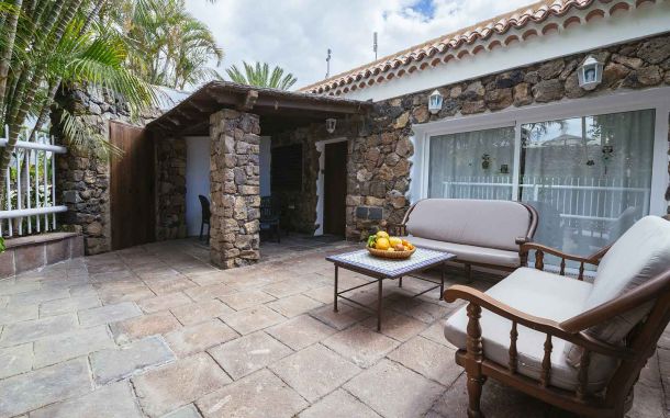 Apartamento con 3 habitaciones, 3 baños, cocina totalmente equipada